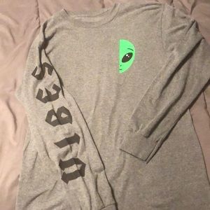 Gildan long sleeve alien T-shirt